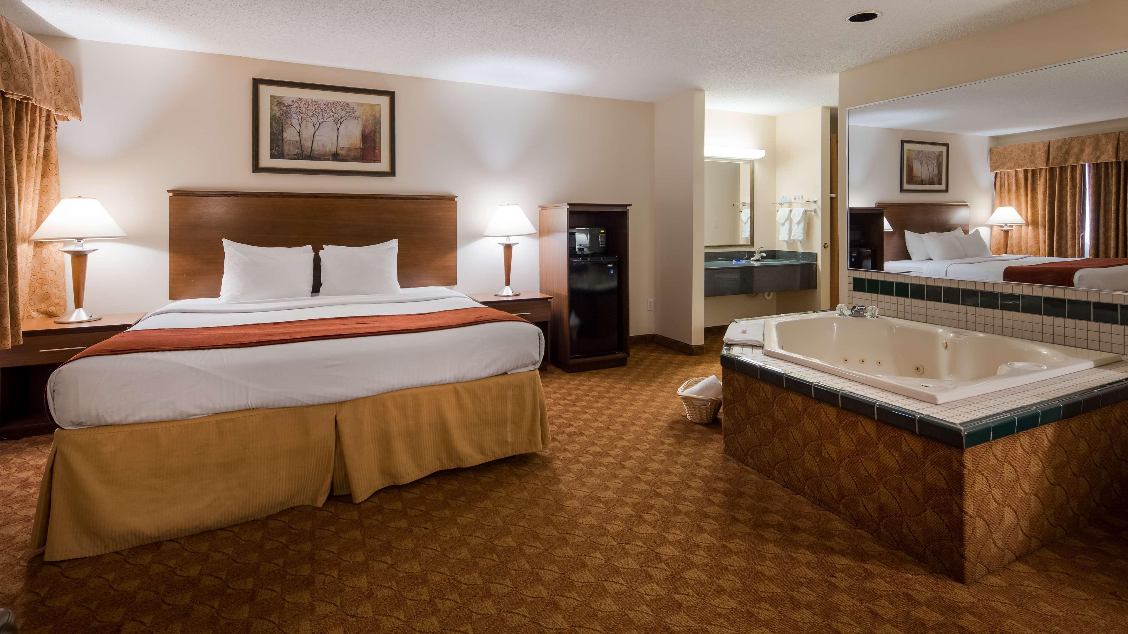 Best Western Lakewood Inn Hebron Ngoại thất bức ảnh