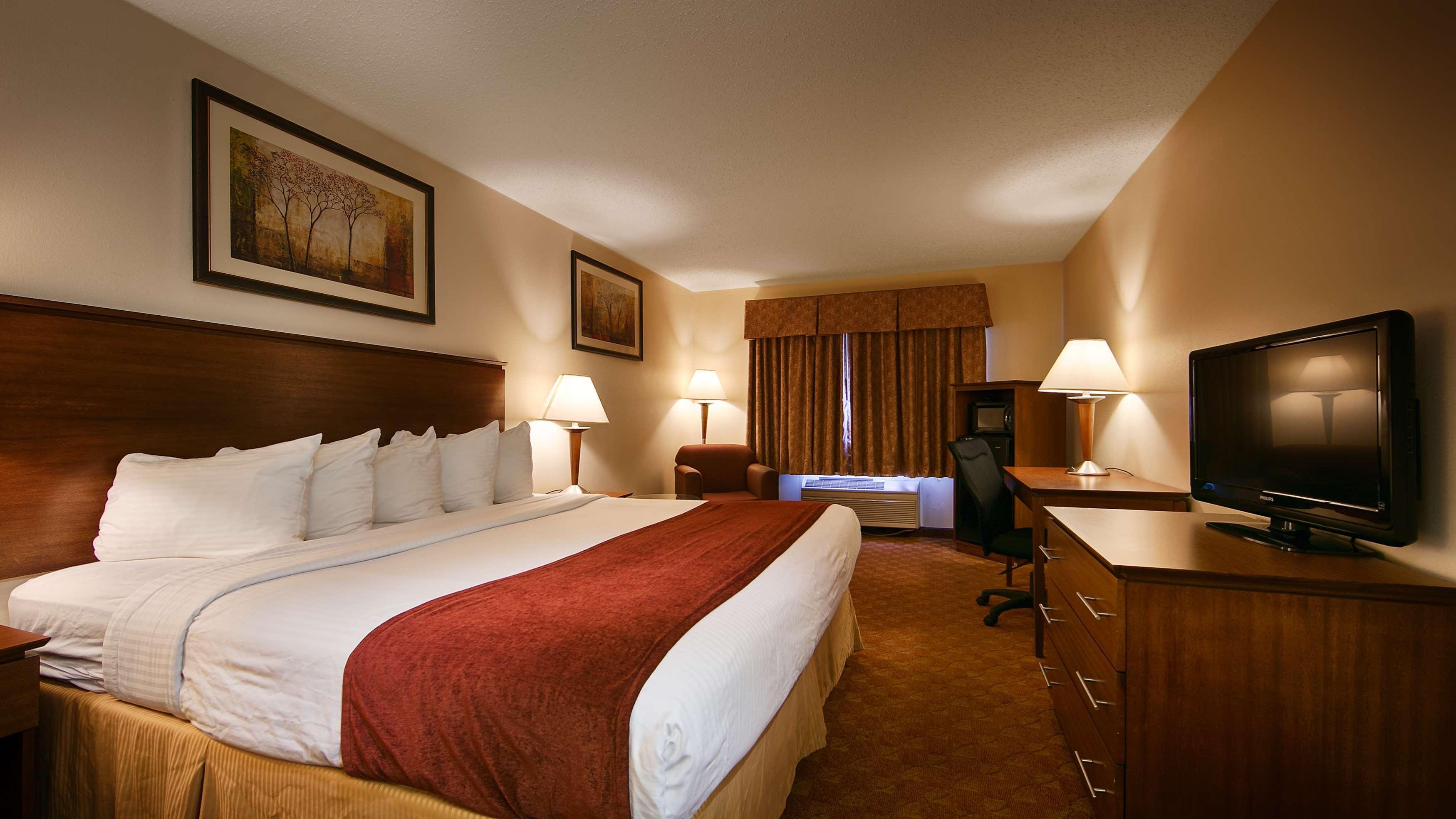 Best Western Lakewood Inn Hebron Ngoại thất bức ảnh