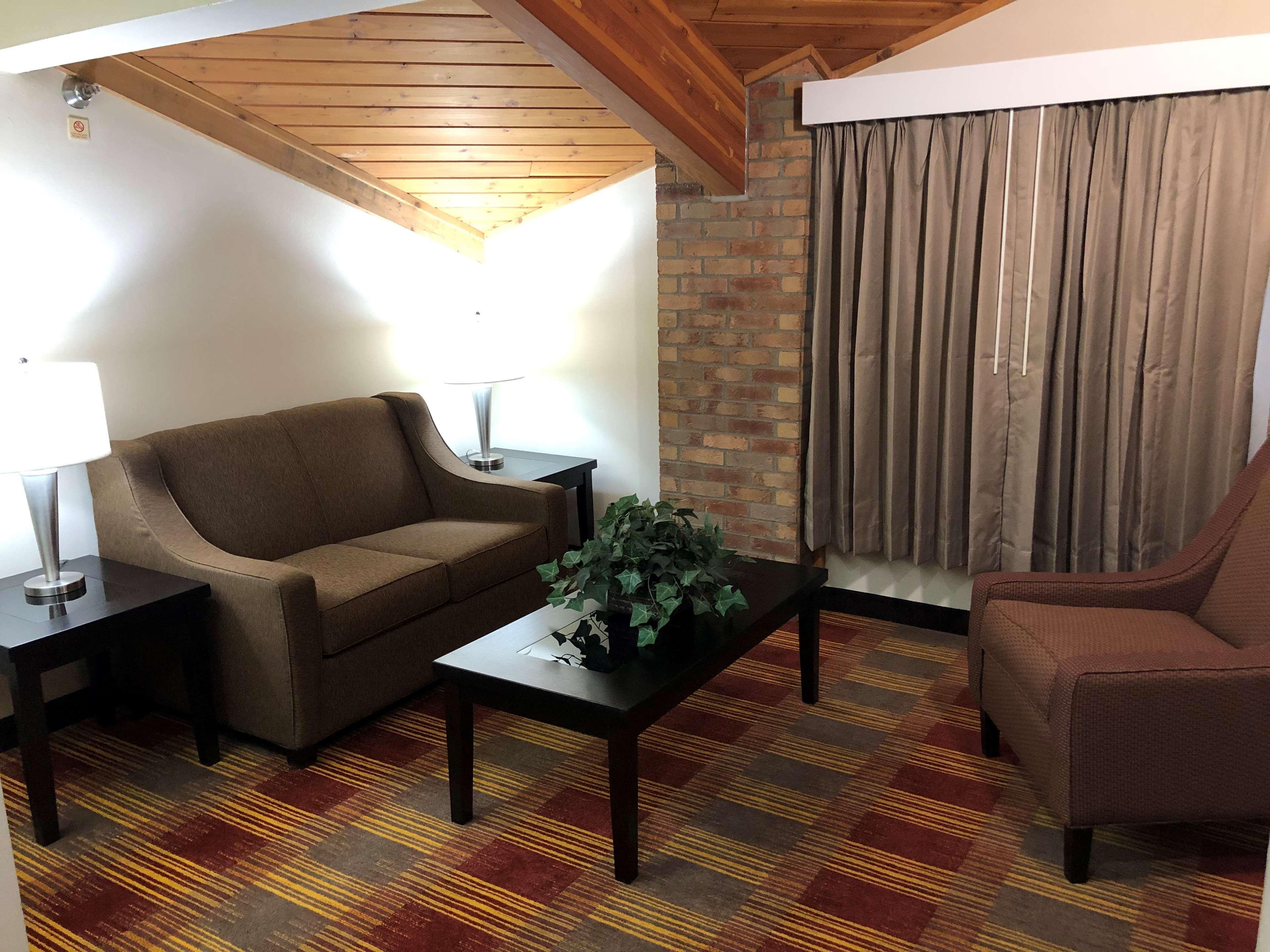 Best Western Lakewood Inn Hebron Ngoại thất bức ảnh