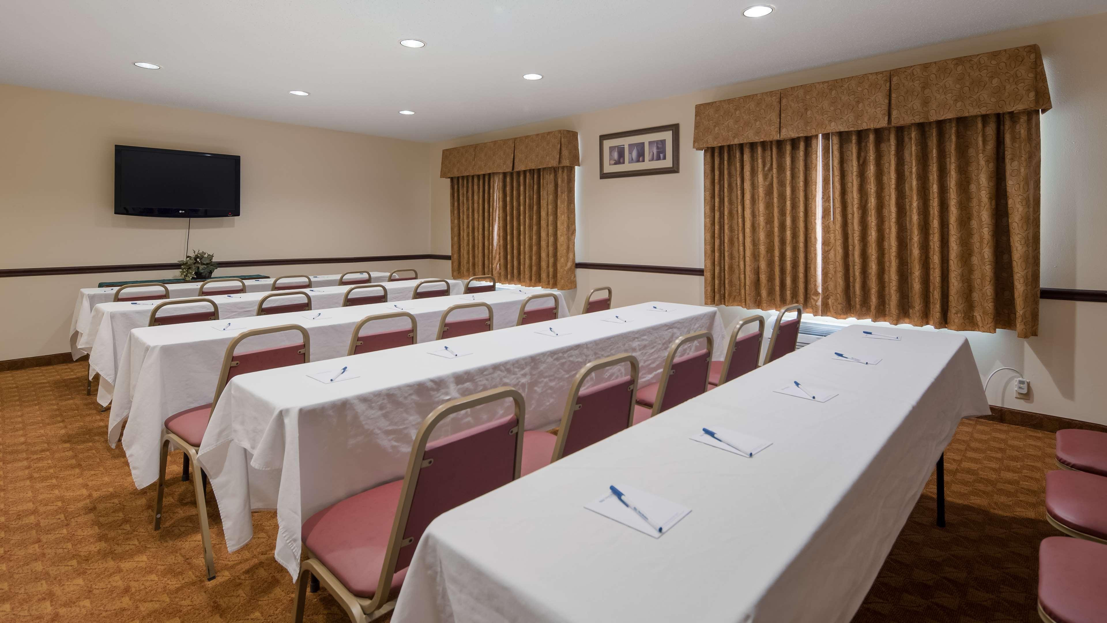 Best Western Lakewood Inn Hebron Ngoại thất bức ảnh