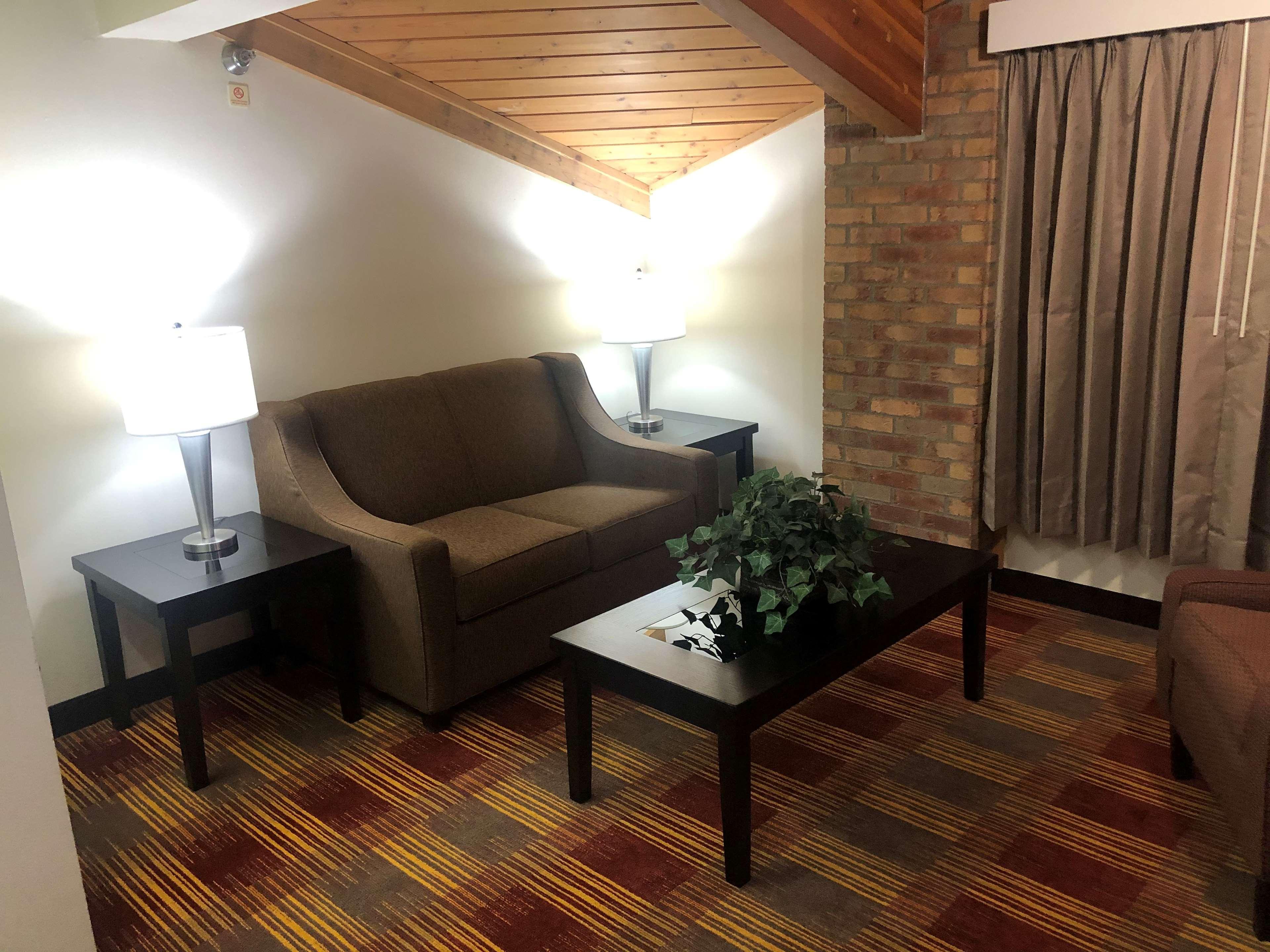 Best Western Lakewood Inn Hebron Ngoại thất bức ảnh