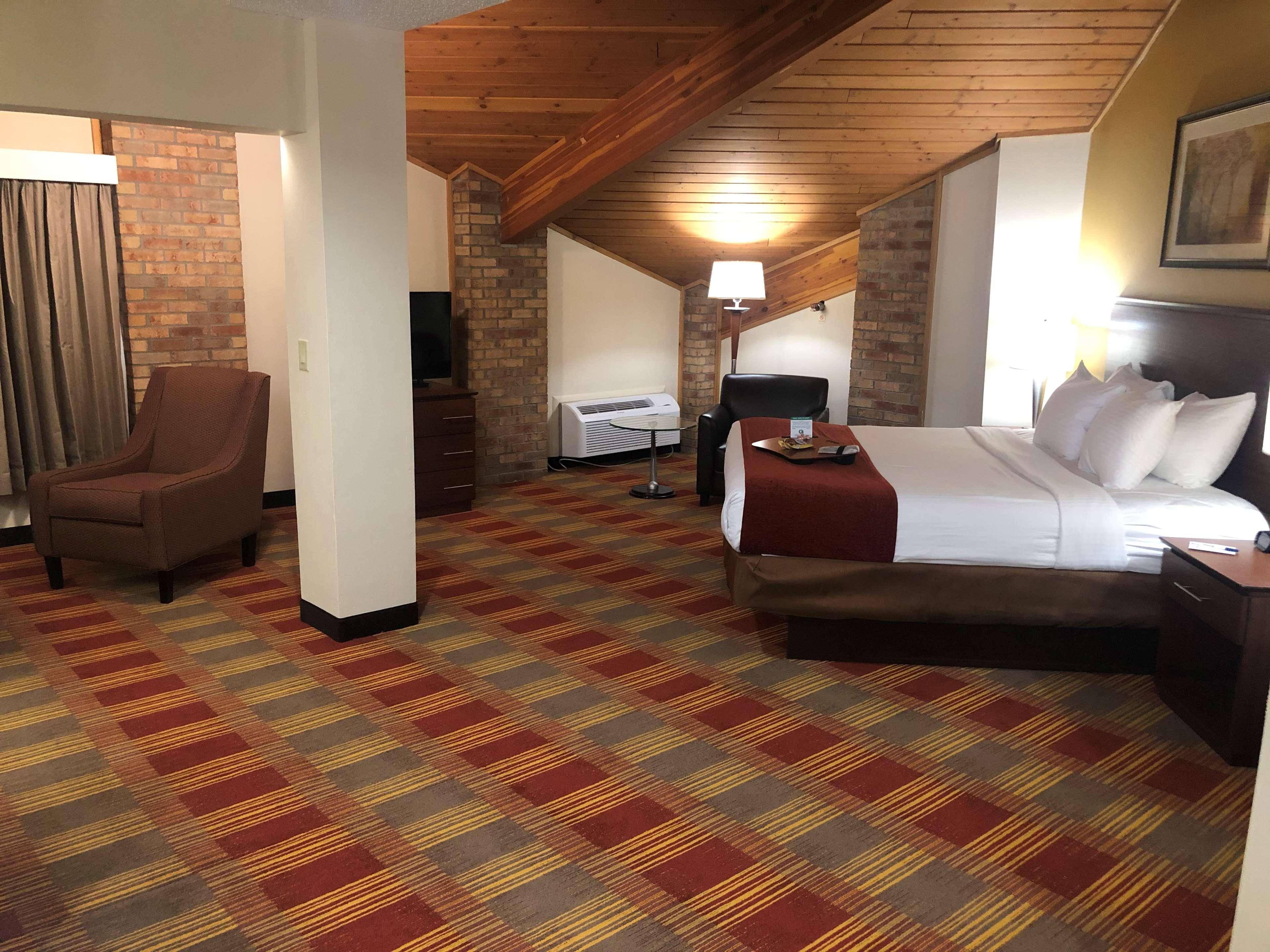 Best Western Lakewood Inn Hebron Ngoại thất bức ảnh