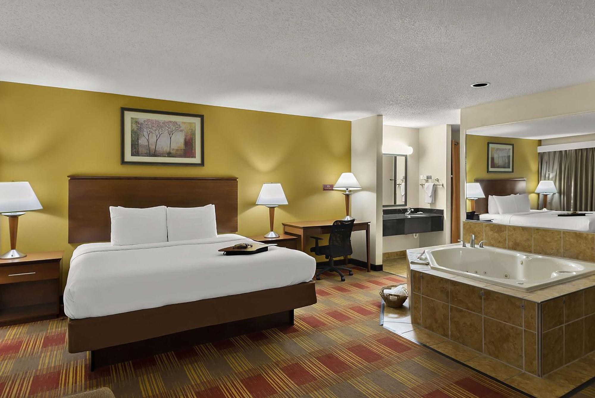 Best Western Lakewood Inn Hebron Ngoại thất bức ảnh